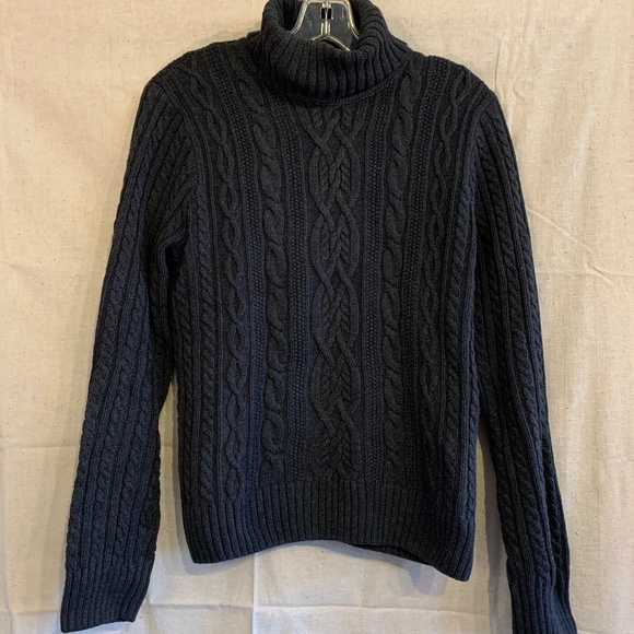Cable knit turtle neck sweater - Picture 1 of 4